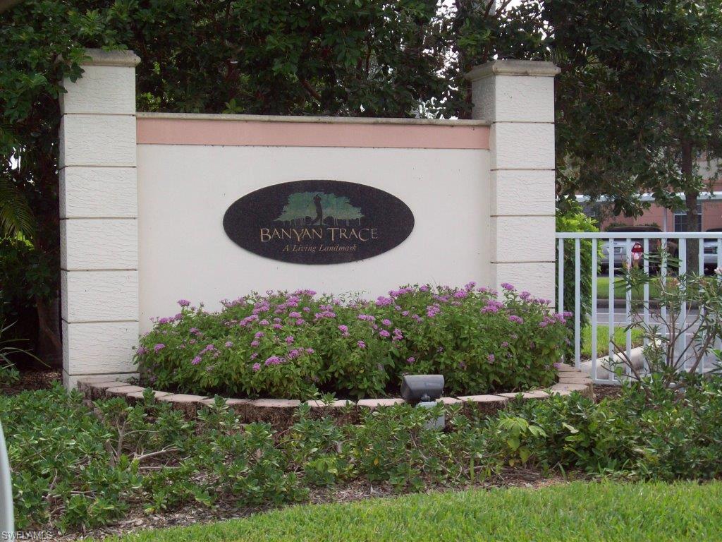 CLUBHOUSE VILLAS - Residential