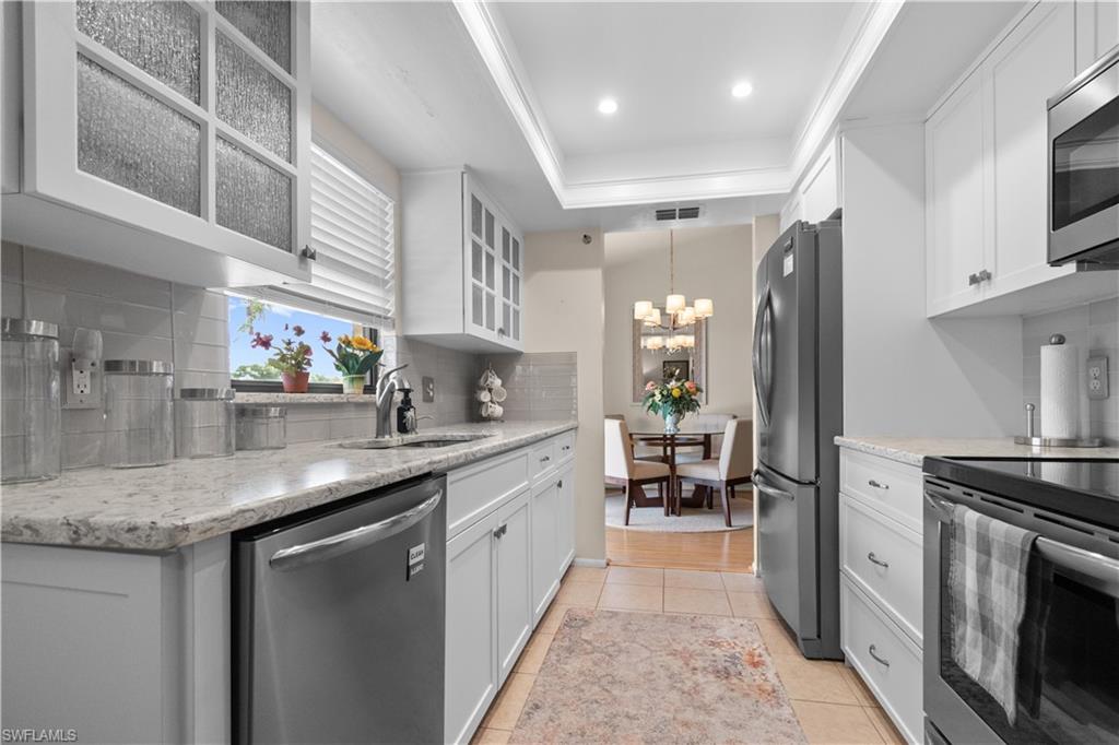 CLUB AT CRYSTAL LAKE CONDOMINIUM - Residential