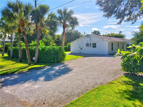 A home in NAPLES