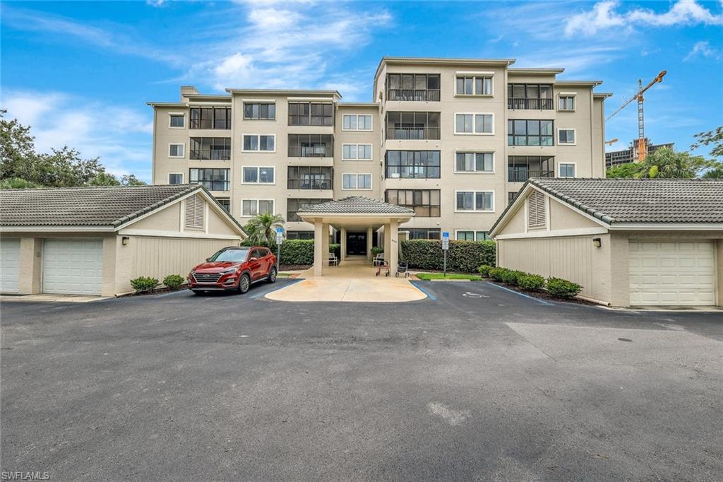 ARBOR TRACE - Residential