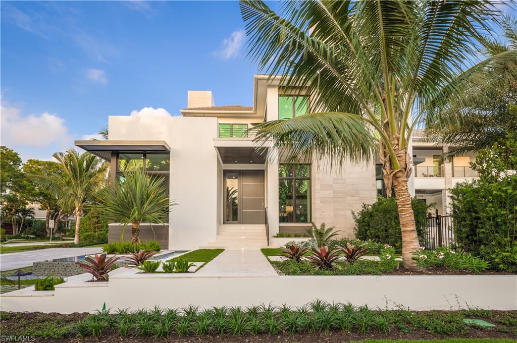 OLDE NAPLES - Residential