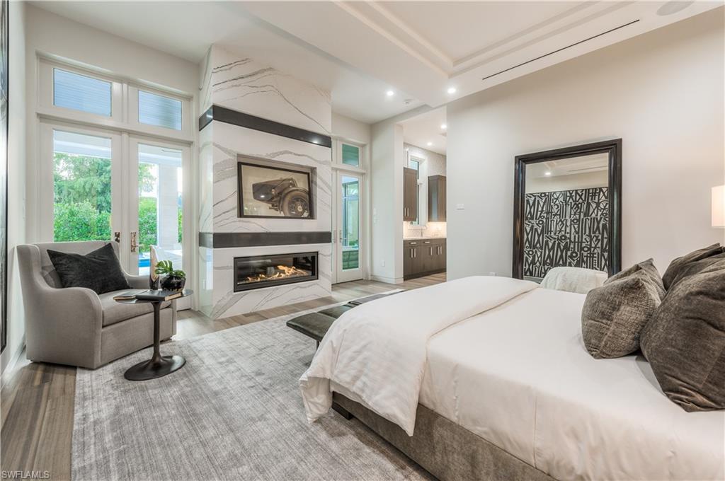 OLDE NAPLES - Residential