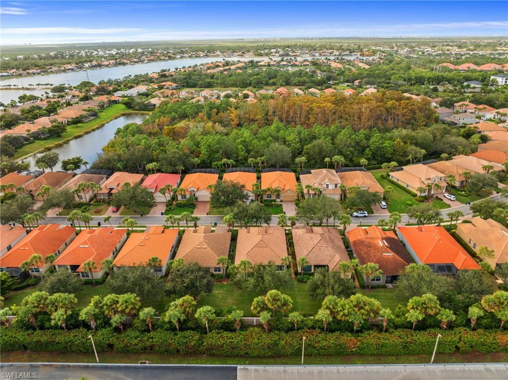 EMERSON SQUARE - Residential Lease