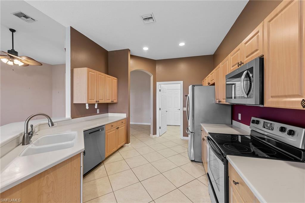 EMERSON SQUARE - Residential Lease