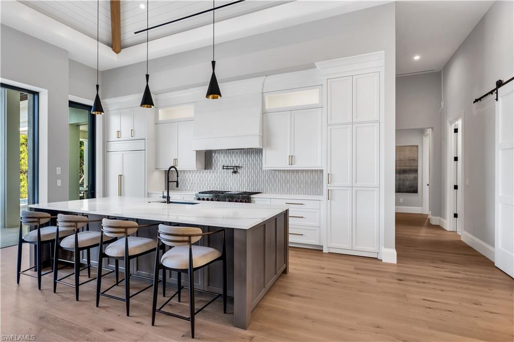 MOORINGS - Residential