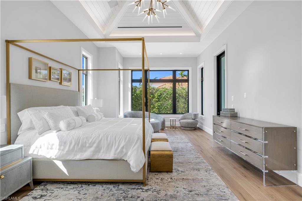 MOORINGS - Residential