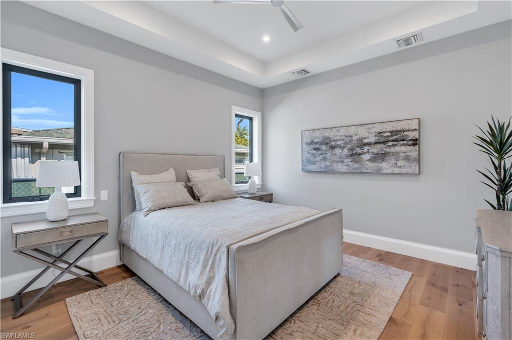 MOORINGS - Residential