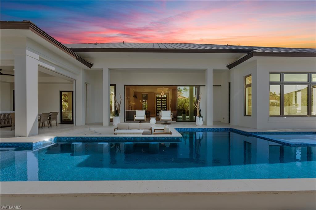 MOORINGS - Residential