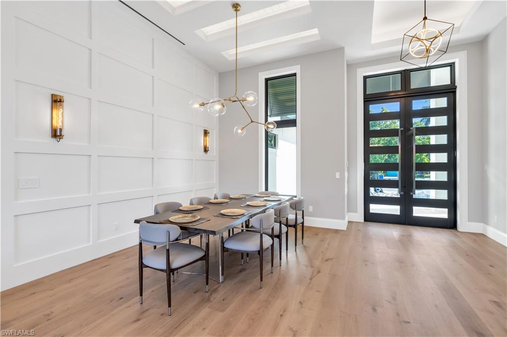 MOORINGS - Residential