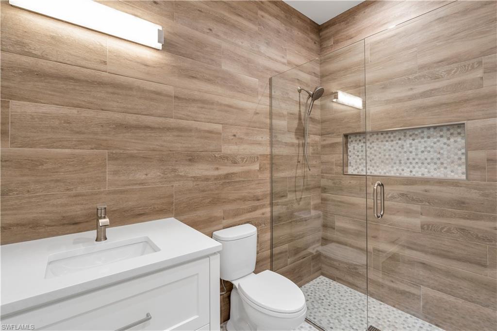 MOORINGS - Residential