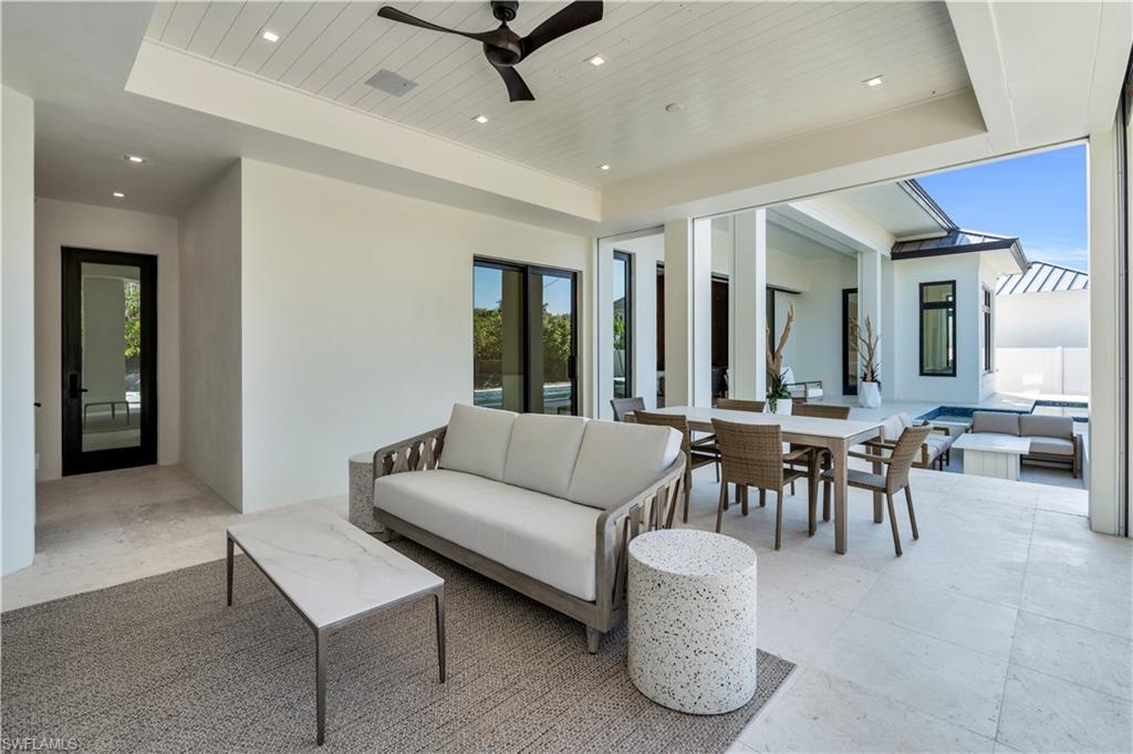 MOORINGS - Residential