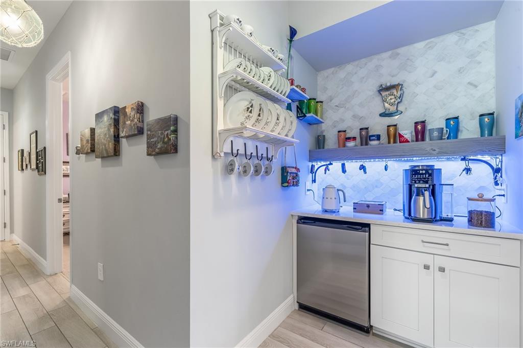 MAGNOLIA ISLES - Residential