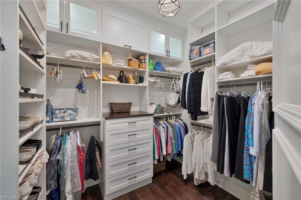 AMBLEWOOD - Residential