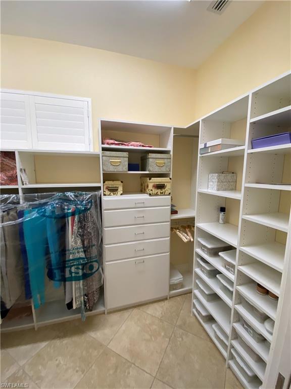 MOORINGS - Residential