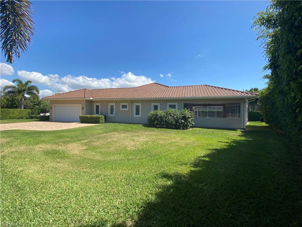 MOORINGS - Residential