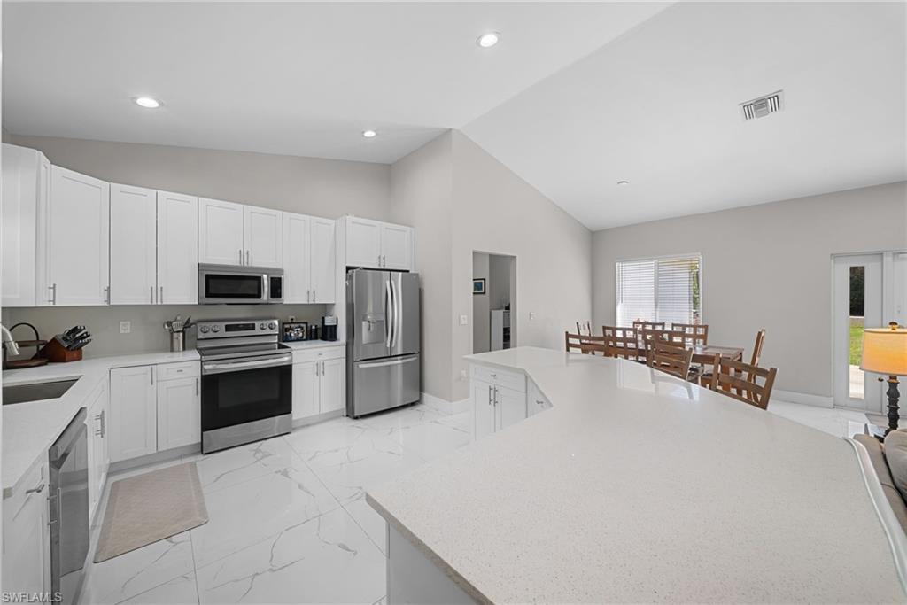 GOLDEN GATE ESTATES - Residential