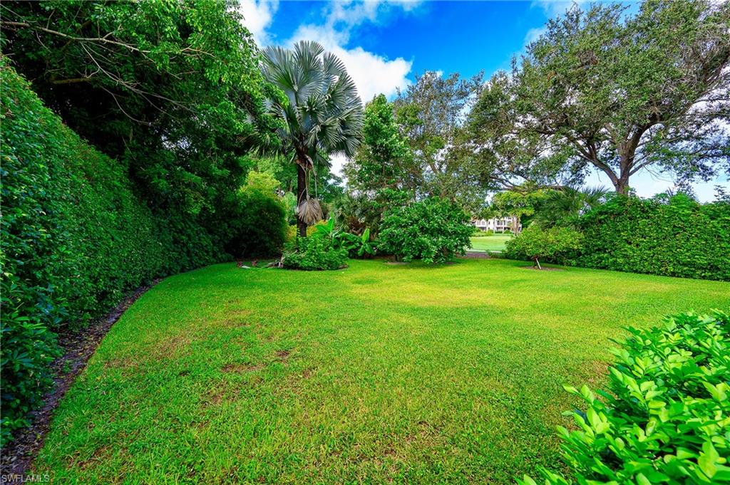 PELICAN BAY WOODS - Residential