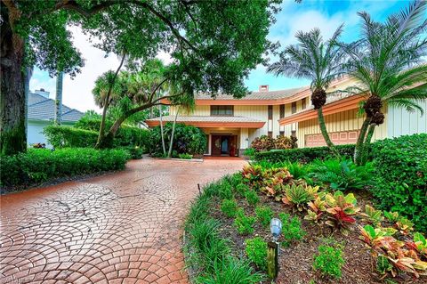 724 Bay Tree CT NAPLES FL 34108