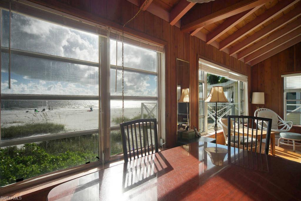 ISLAND SHORES - Residential