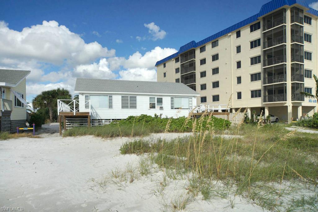 ISLAND SHORES - Residential