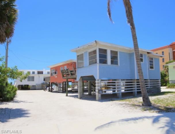 ISLAND SHORES - Residential