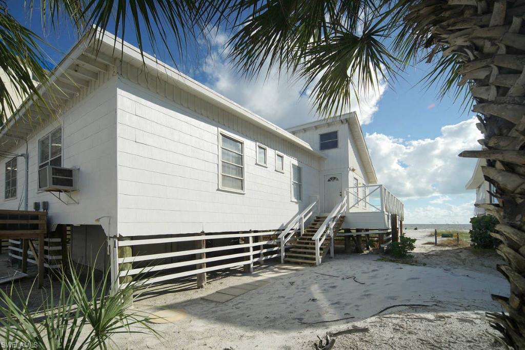 ISLAND SHORES - Residential