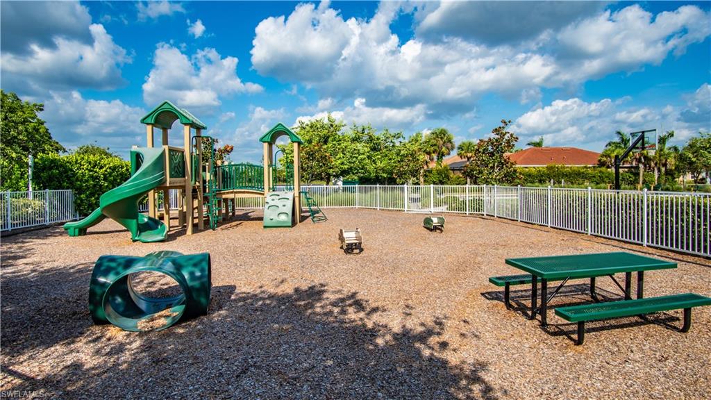 LINDSFORD - Residential