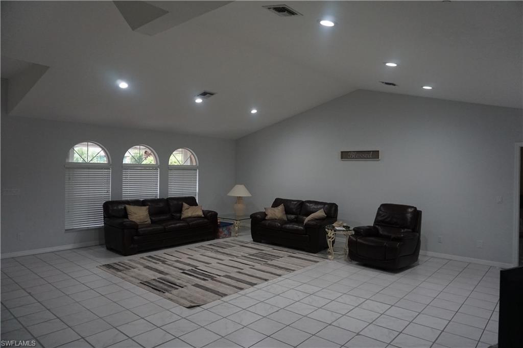 BELL VILLA - Residential