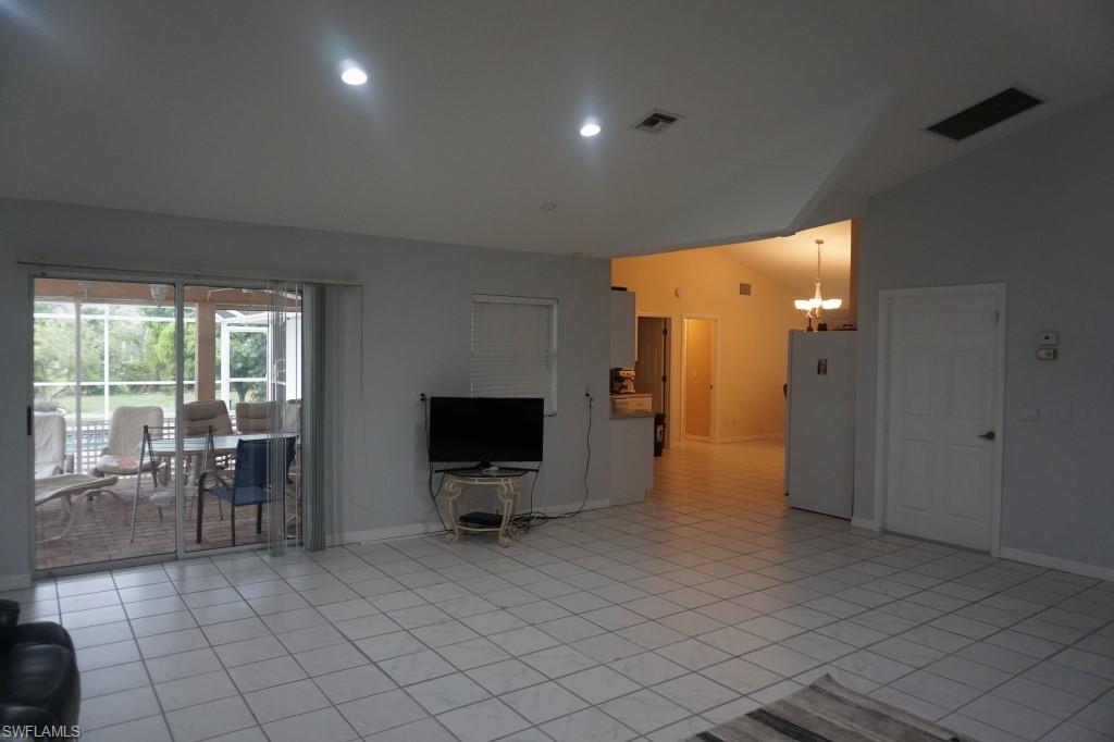 BELL VILLA - Residential