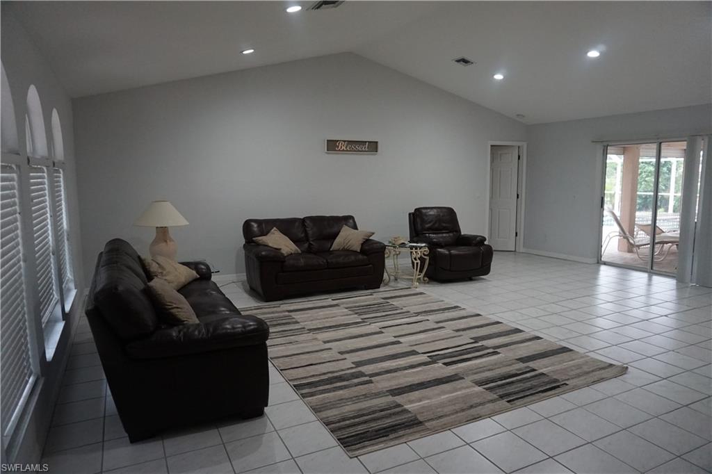 BELL VILLA - Residential