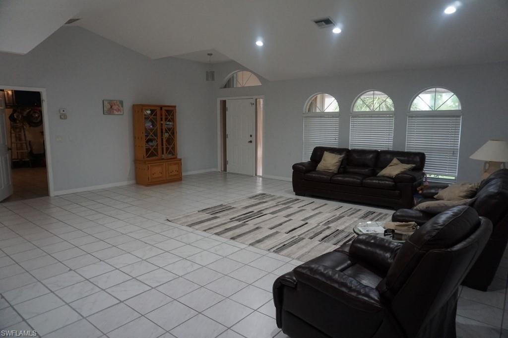 BELL VILLA - Residential