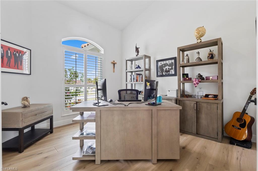 MARCO ISLAND - Residential