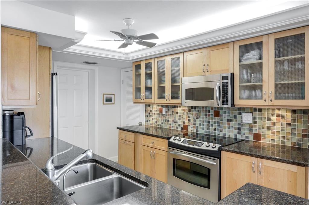 3430 Gulf Shore BLVD N 2I