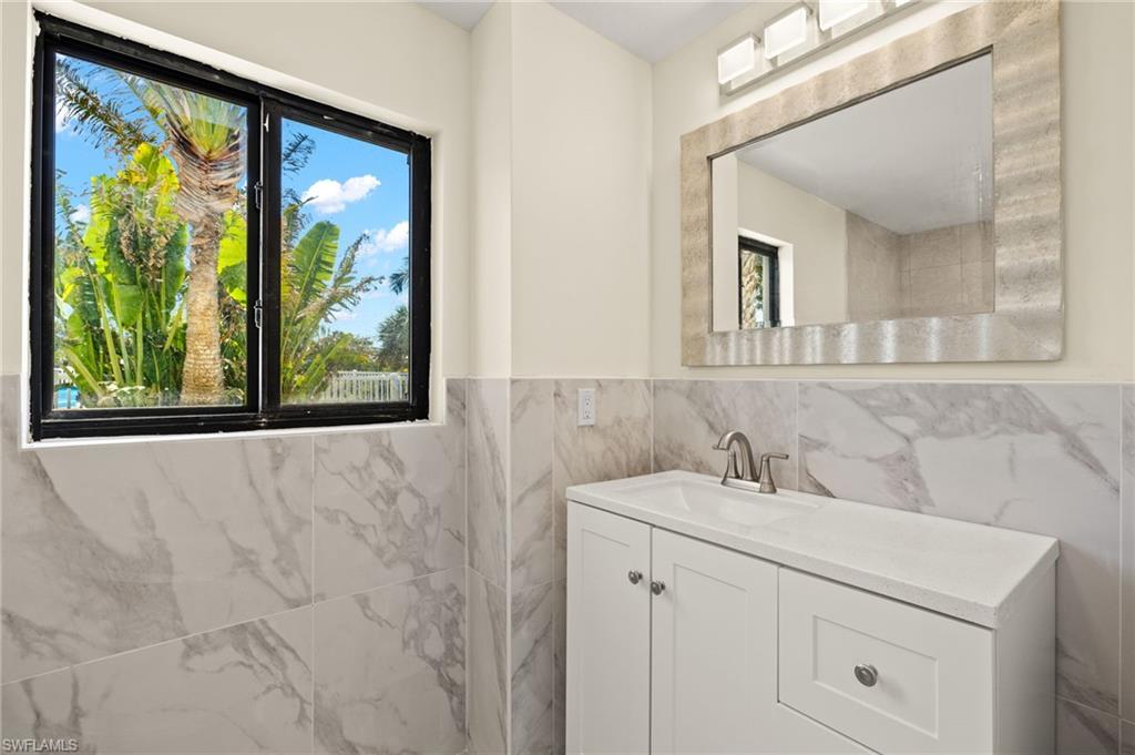 WEST ROCKS - Residential