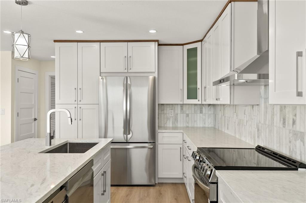 WEST ROCKS - Residential