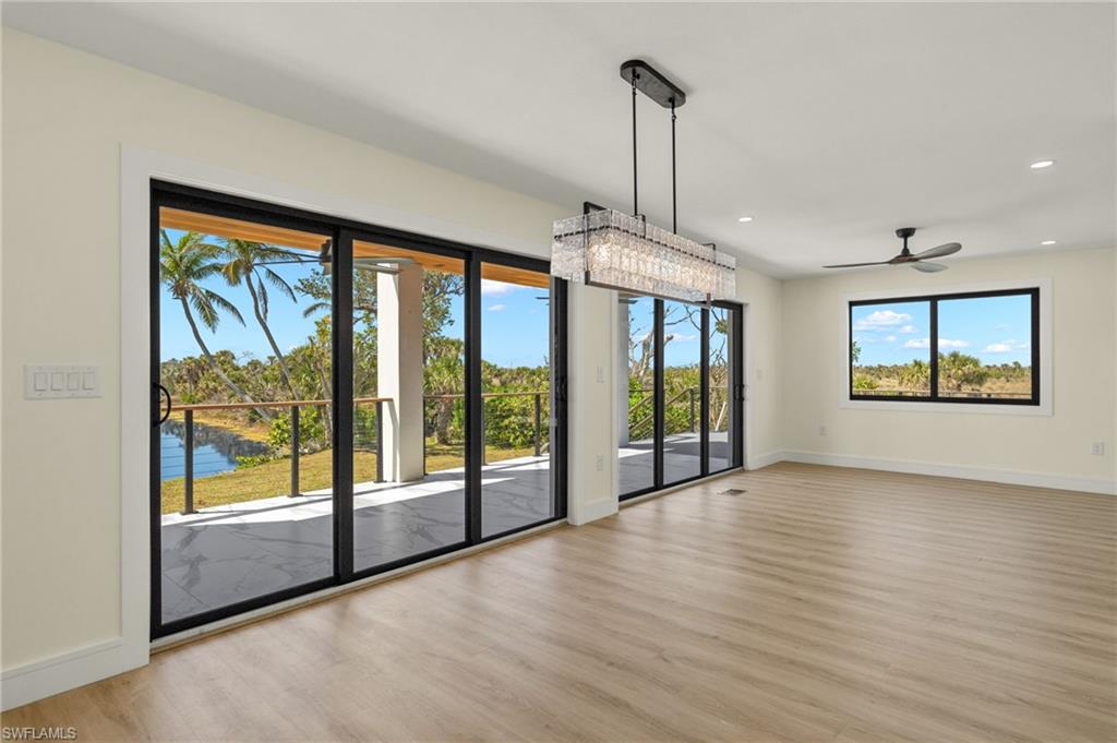 WEST ROCKS - Residential