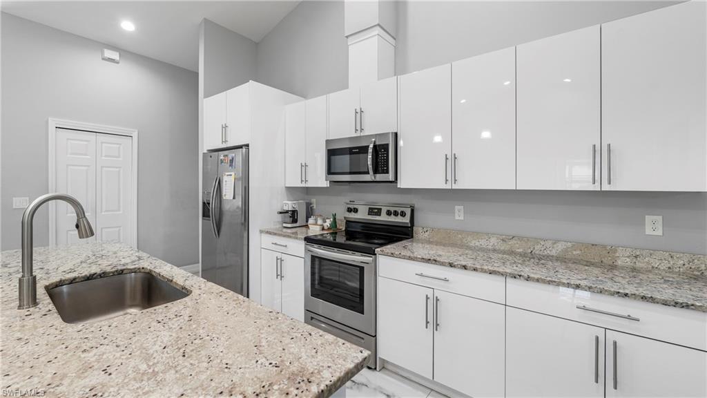 GOLDEN GATE ESTATES - Residential