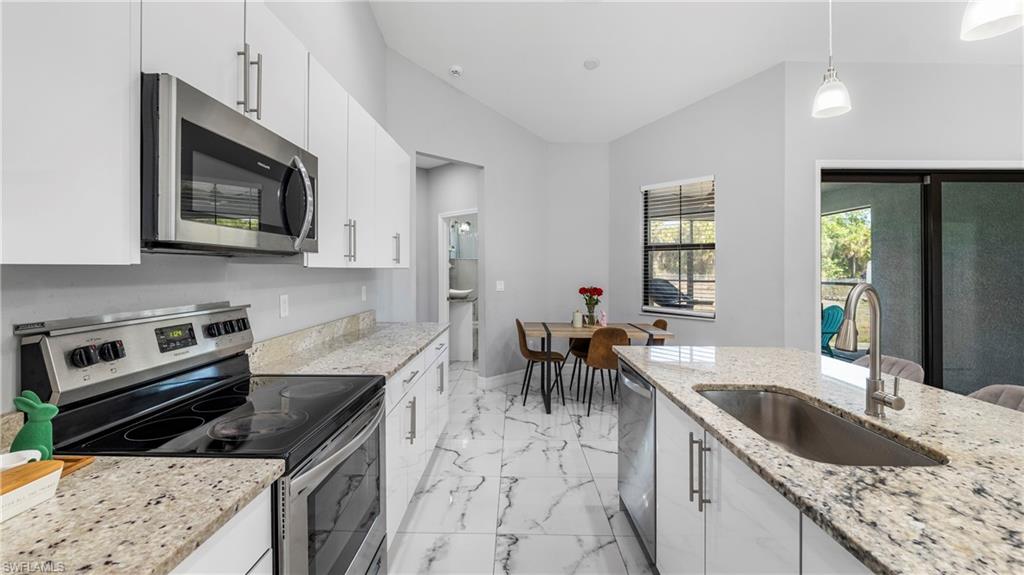 GOLDEN GATE ESTATES - Residential