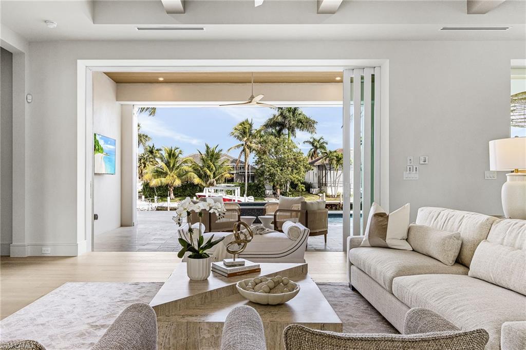 MARCO ISLAND - Residential