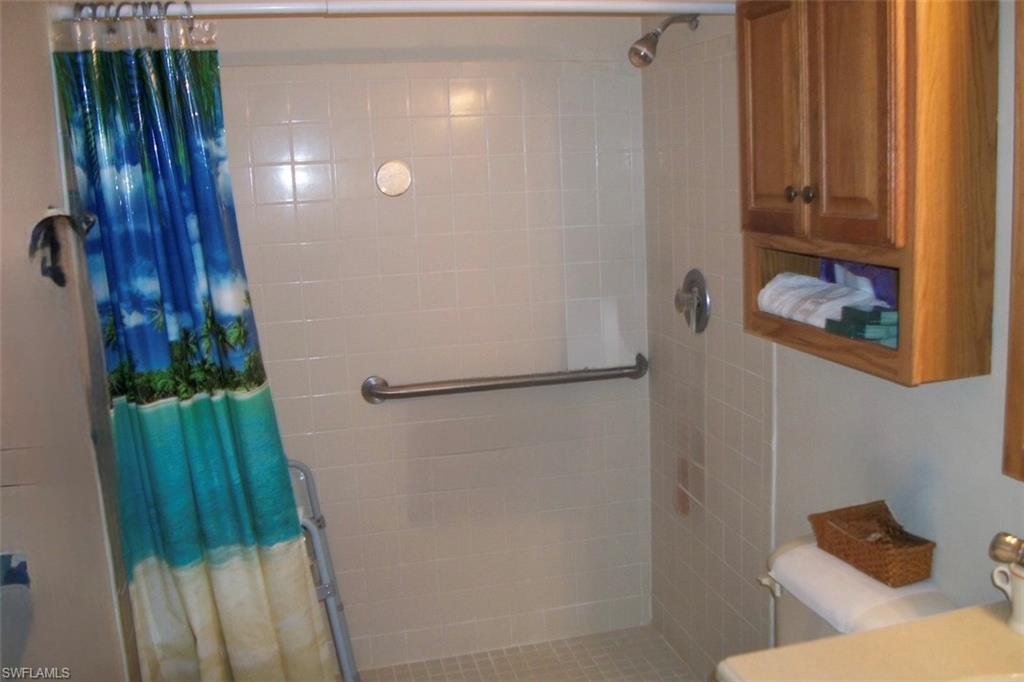 SUMMERLIN WOODS - Residential