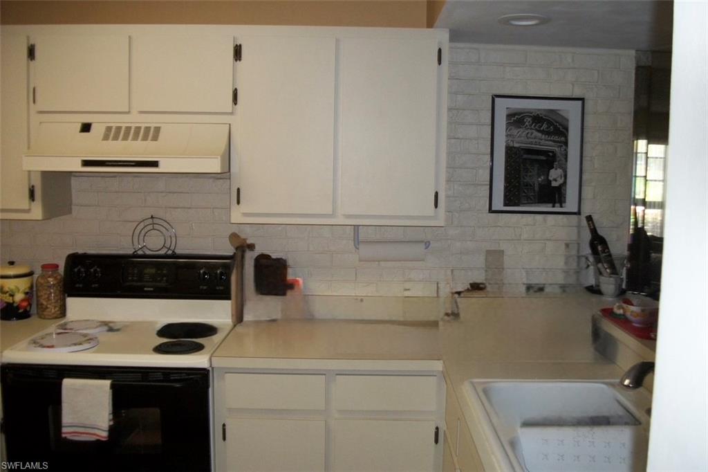 SUMMERLIN WOODS - Residential