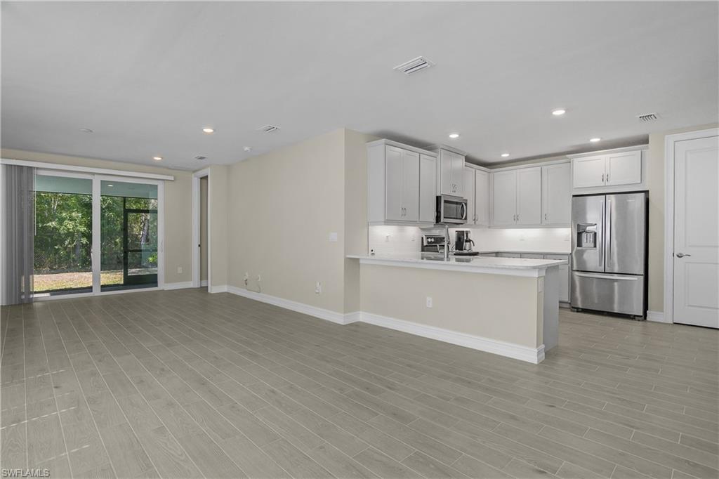 MILAN VILLAS - Residential Lease