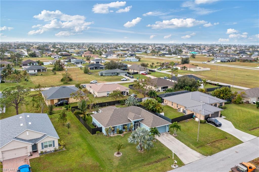 CAPE CORAL - Residential