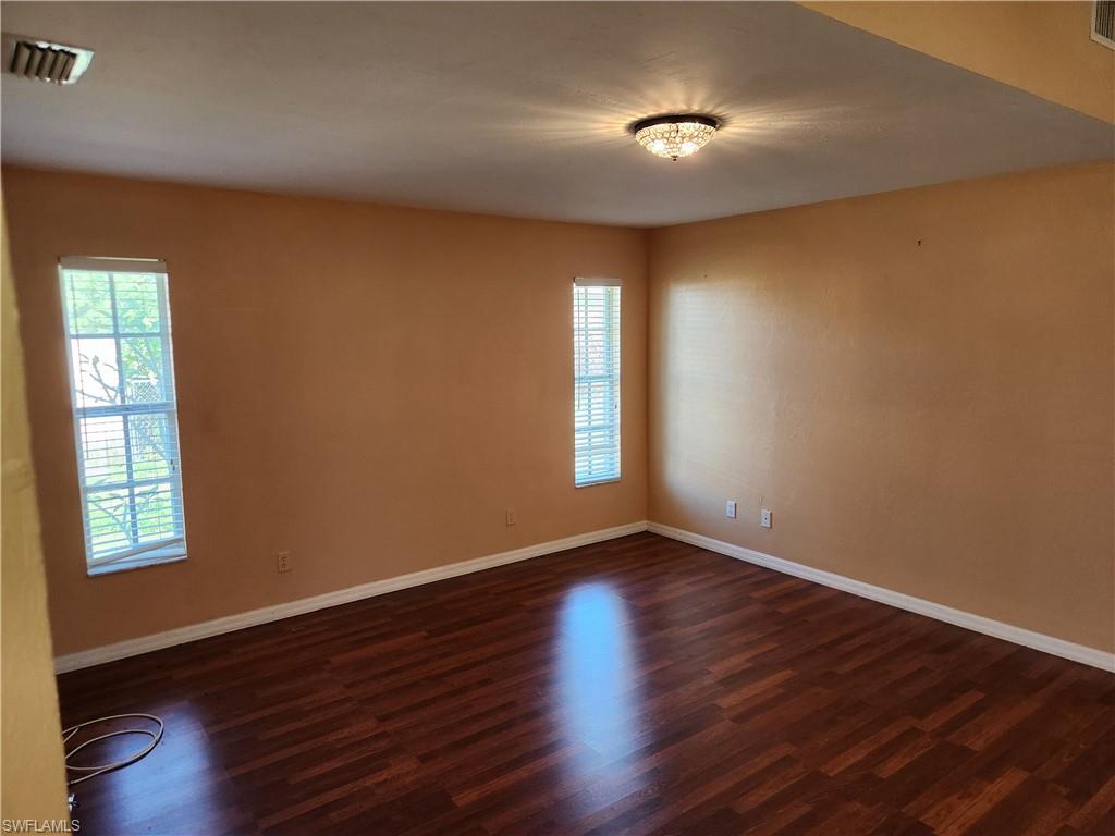 COUNTRY CLUB ESTATES - Residential