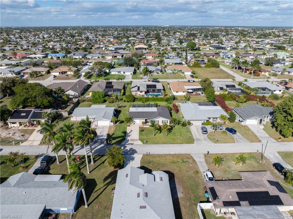 CAPE CORAL - Residential