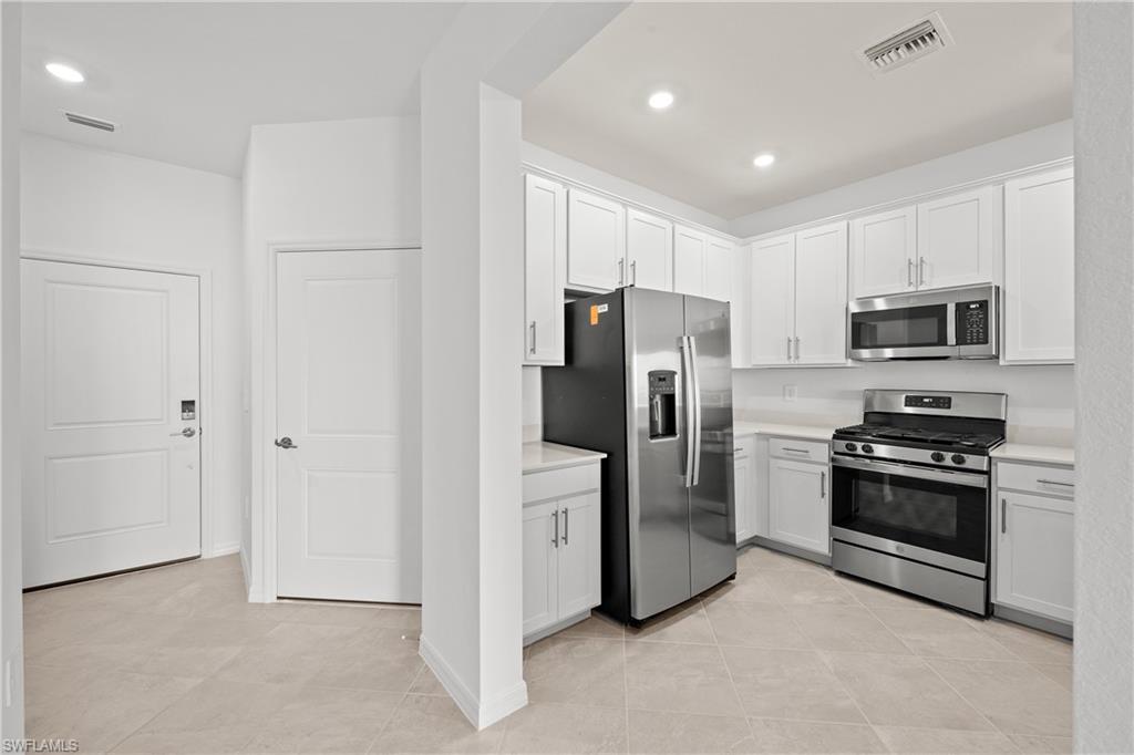 TUCKERS COVE - Residential