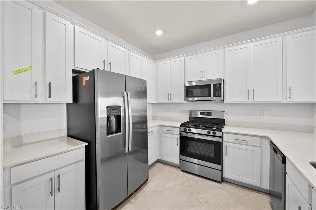 TUCKERS COVE - Residential