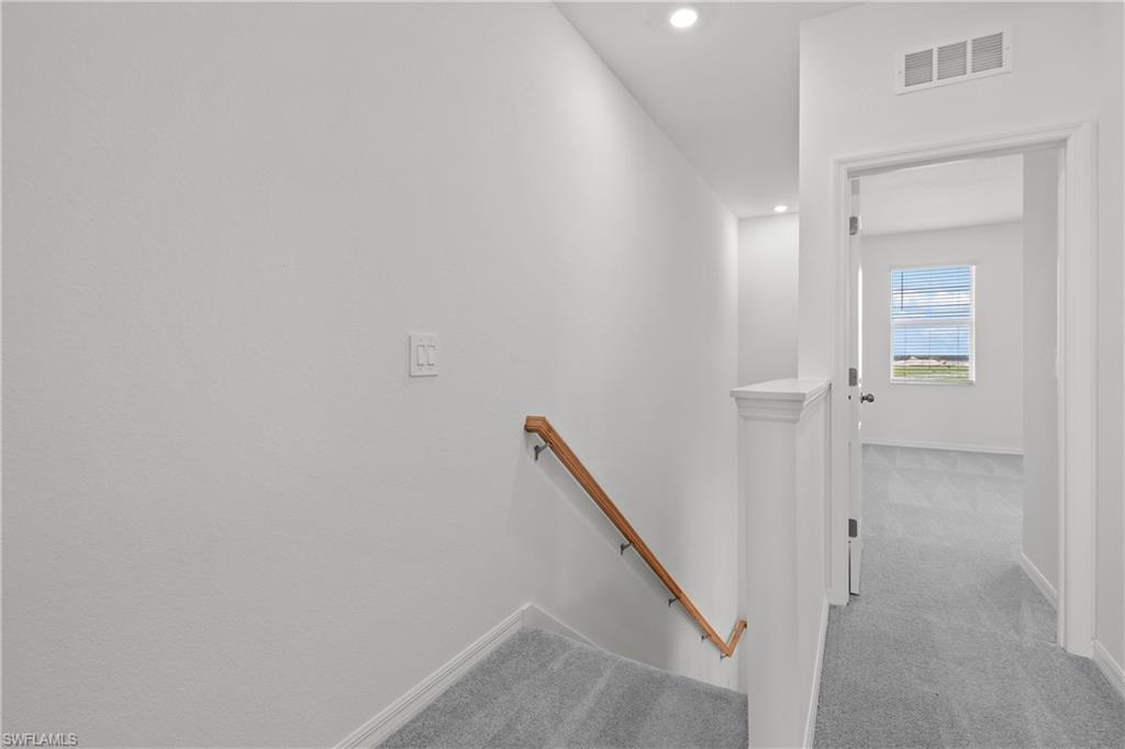 TUCKERS COVE - Residential