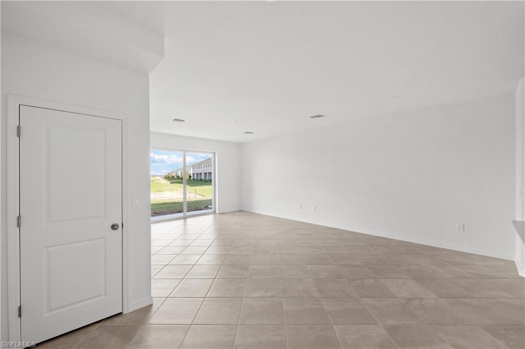 TUCKERS COVE - Residential