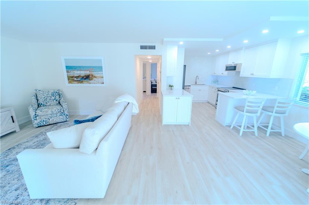 HARBOUR LIGHTS - Residential